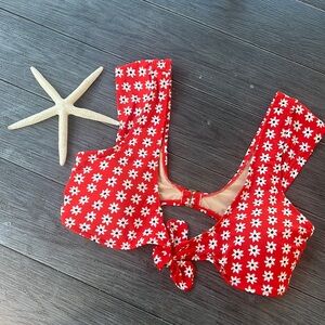 Fluttery Floral Bikini Top Sz L